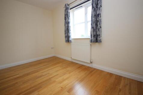 Bedroom 1.JPG