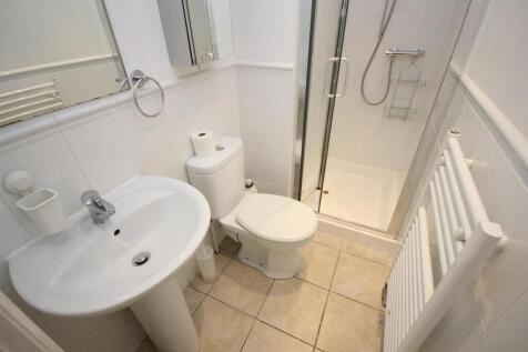 Shower Room.JPG