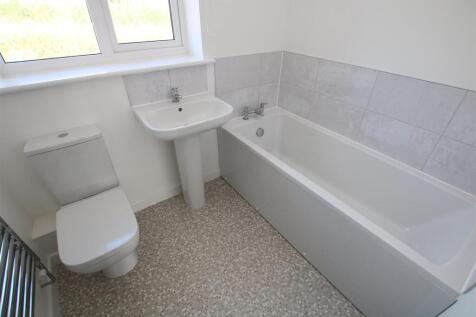 Bathroom.JPG