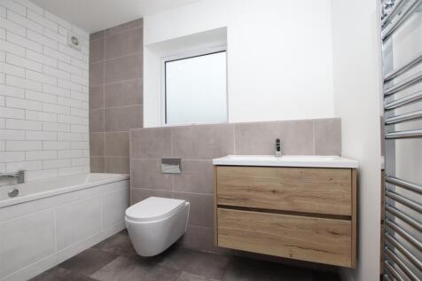 Bathroom.JPG