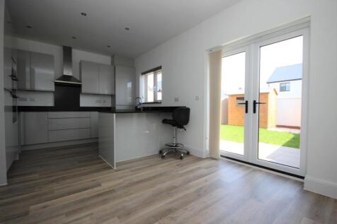 Kitchen 4.JPG