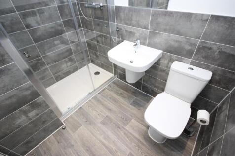 Ensuite.JPG