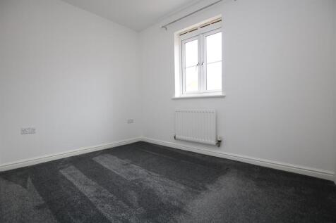 Bedroom 2.JPG