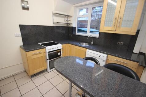 Kitchen 2.JPG