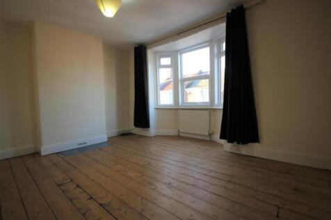 Bedroom 1.JPG