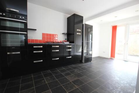 Kitchen 2.JPG
