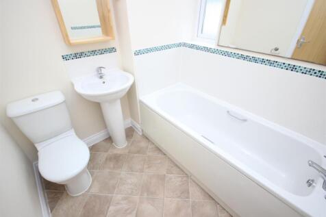 Bathroom.JPG