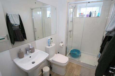 Shower Room.JPG