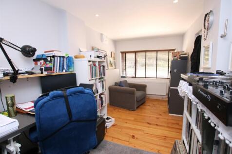 Sng Office 2.JPG