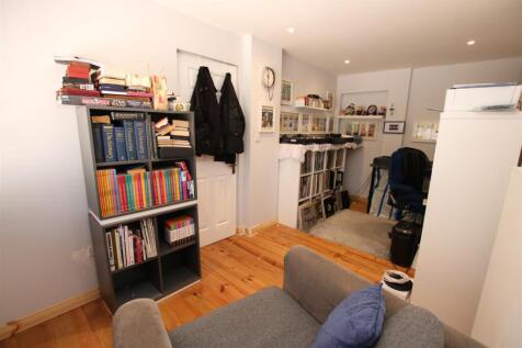 Snug Office 3.JPG