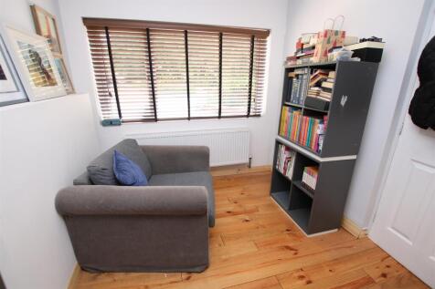 Snug Office.JPG