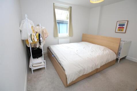 Bedroom.JPG