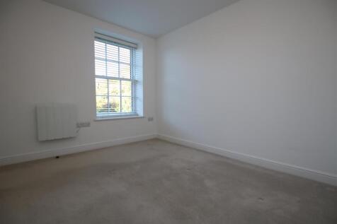 Bedroom 1.JPG