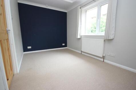 Bedroom 1.JPG