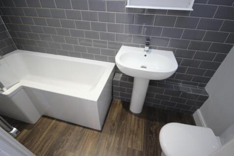 Bathroom.JPG