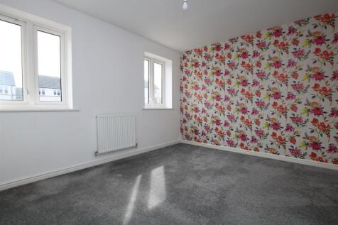 Bedroom 2.JPG