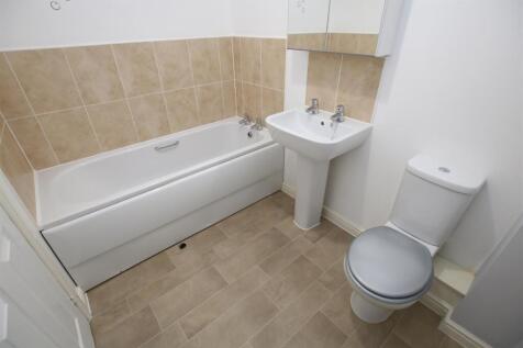 Bathroom.JPG