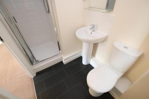 Ensuite.JPG
