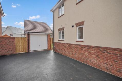 Driveway and Garage.jpg