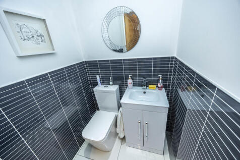 205FLDews-280525-...