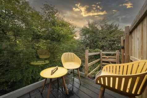 b64e6049-bb4f-4079-994c-10d308d49f30