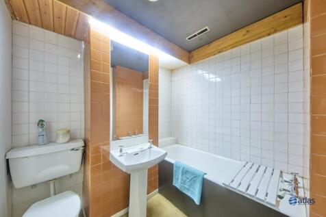 Bathroom/Room