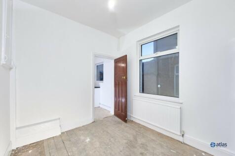 Dining Room / Utility Room