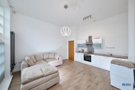 Lounge/Kitchen