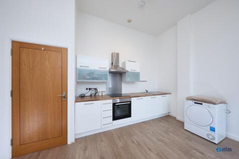 Lounge/Kitchen