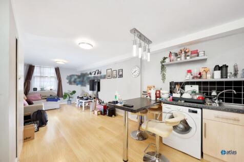 Kitchen / Lounge