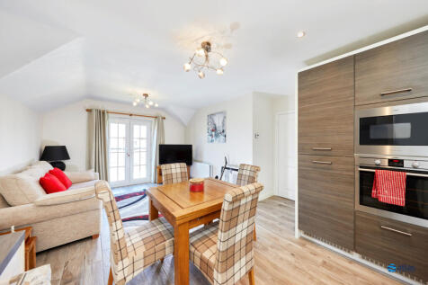 Kitchen/Living Area