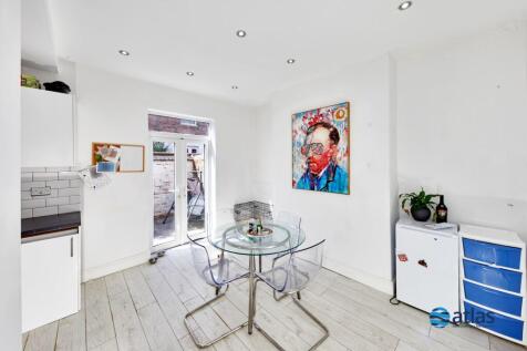 Dining Room/Kitchen