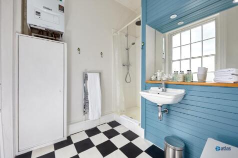 En Suite Bathroom