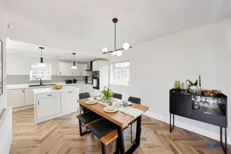 Dining Area/Kitchen