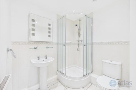 En Suite Bathroom (Bedroom 1)
