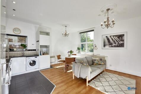 Kitchen/Living Area