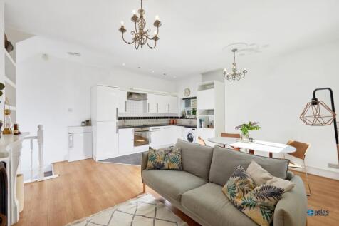 Kitchen/Living Area