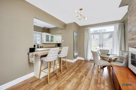 Dining Area/Kitchen