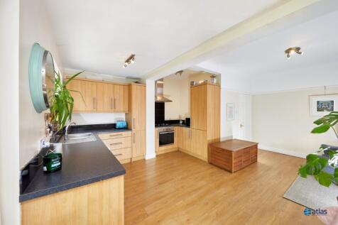 Living Area/Kitchen