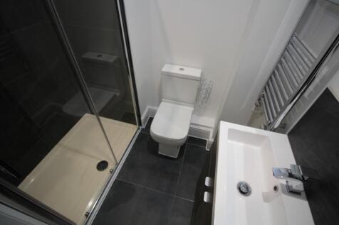 Bedroom 1 En-suite