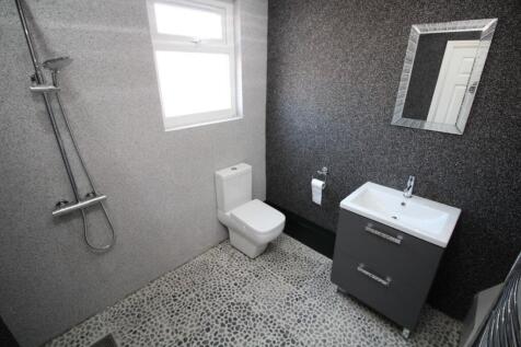 Bedroom 5 En-suite