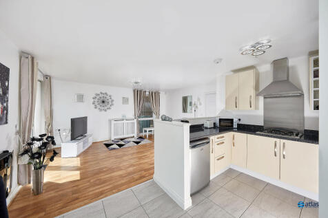 Kitchen/Living Area
