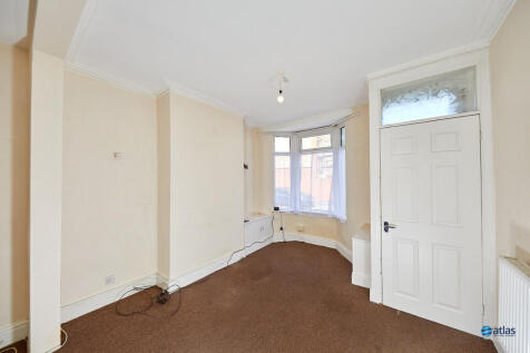 Lounge/Dining Area