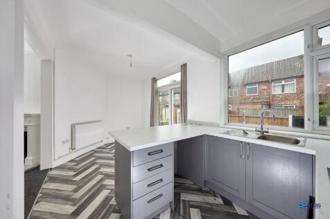 Kitchen/Dining Area