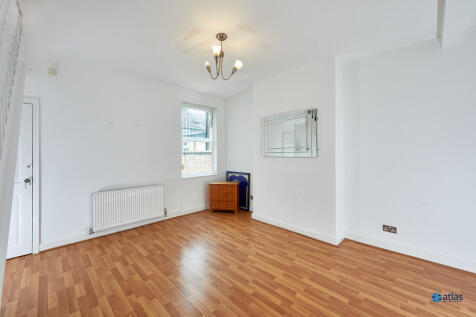 Lounge/Dining Area
