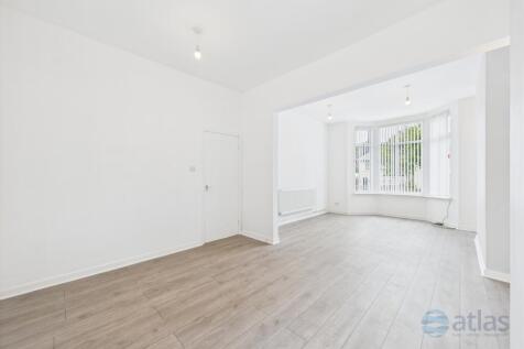 Living/Dining Area