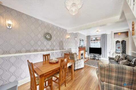 Living/Dining Area