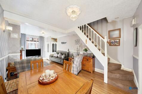 Living/Dining Area