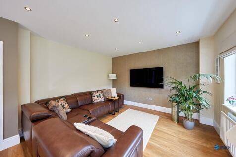 Living/Dining/Kitchen Area