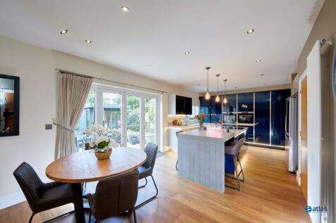 Living/Dining/Kitchen Area
